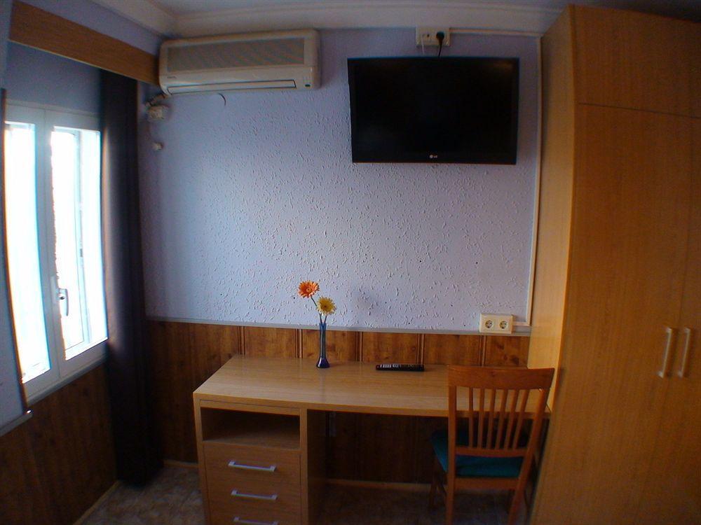 Hostal El Carmen Сарагоса Екстериор снимка