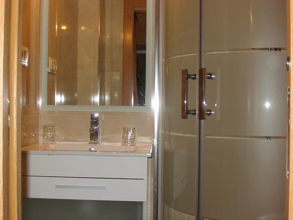 Hostal El Carmen Сарагоса Екстериор снимка